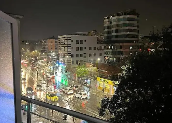 Urban 1 בית הארחה טיראנה